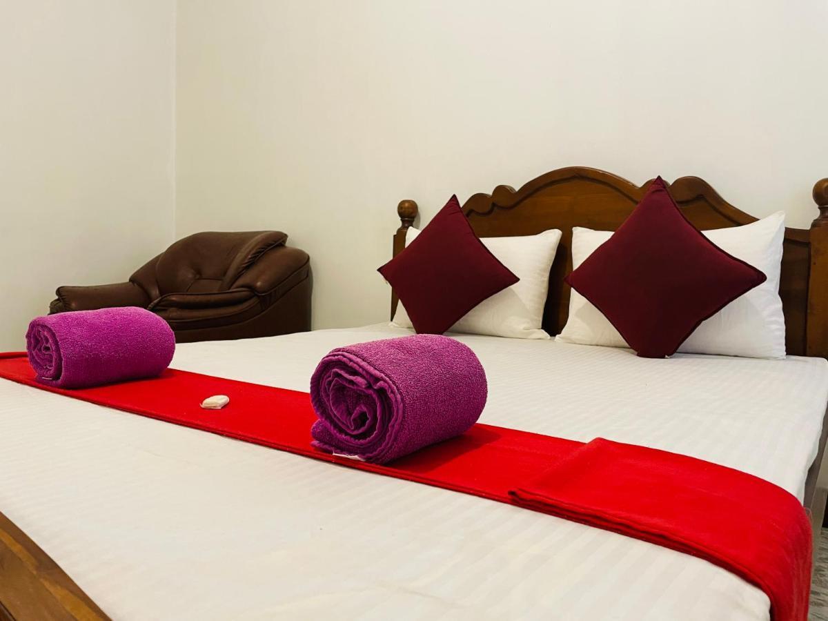 Ivana Homestay 캔디 외부 사진