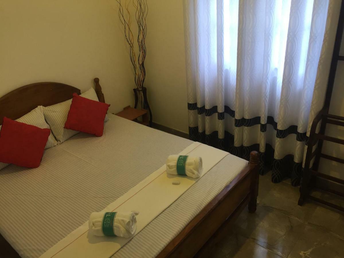 Ivana Homestay 캔디 외부 사진