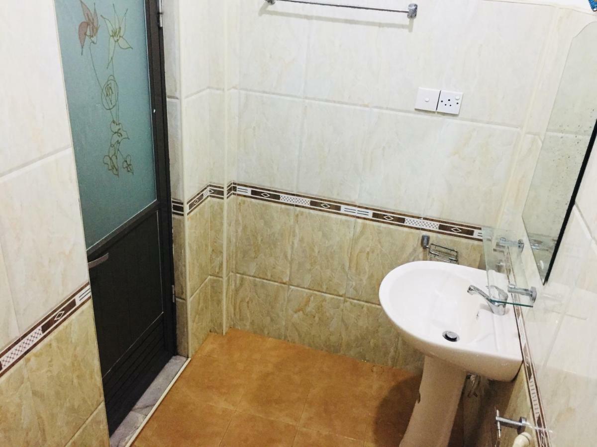 Ivana Homestay 캔디 외부 사진