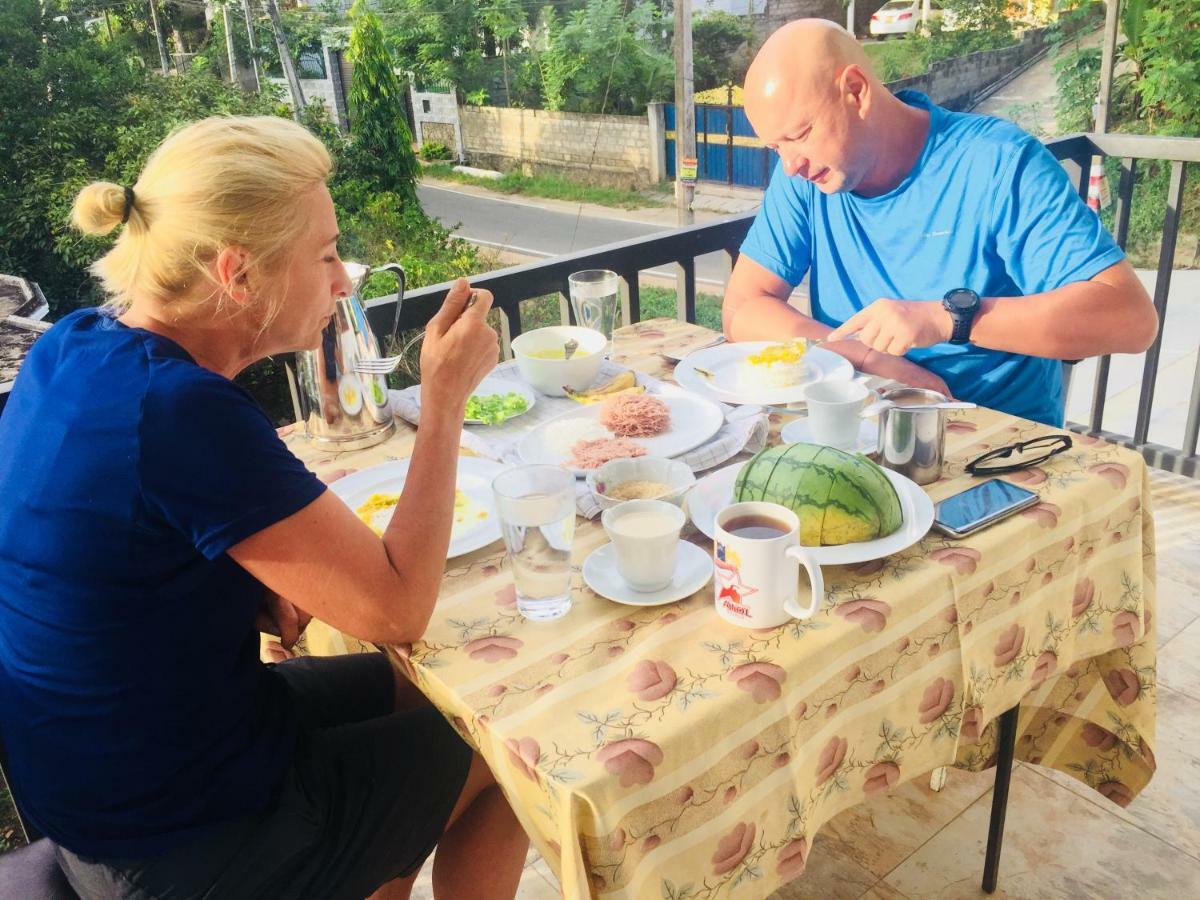Ivana Homestay 캔디 외부 사진