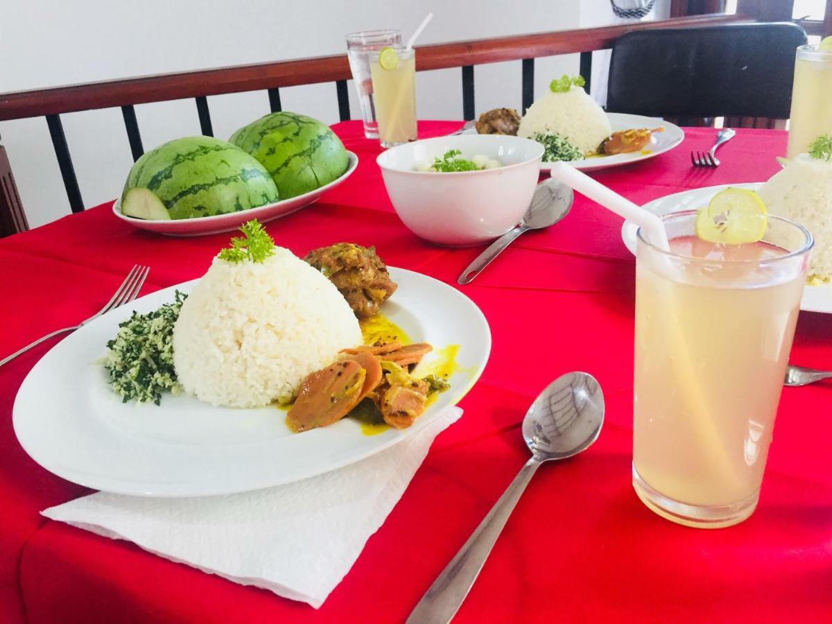 Ivana Homestay 캔디 외부 사진