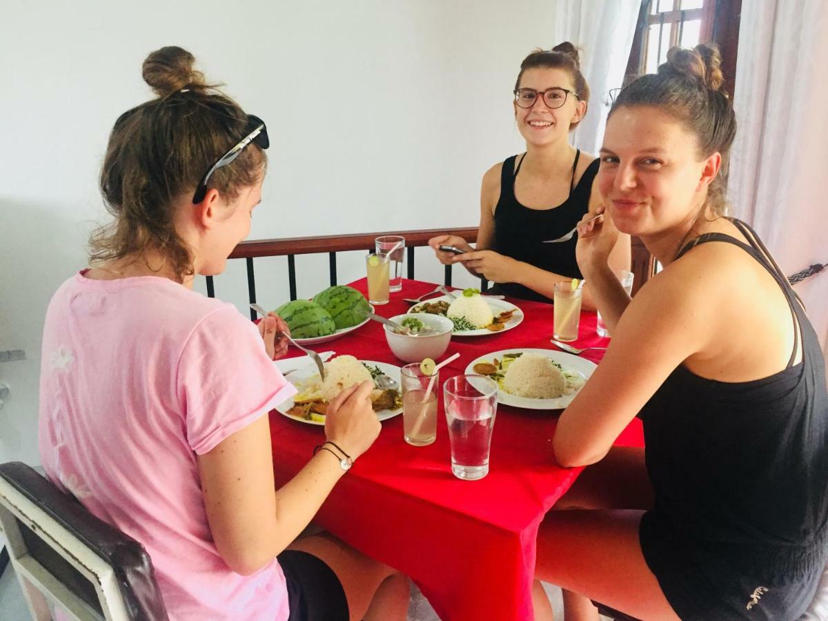 Ivana Homestay 캔디 외부 사진